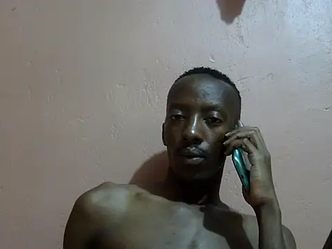 Snapshot of shadez94 chatting on September 20, 2025, 8:14 pm shadez94 online show from September 20, 2025, 8:14 pm