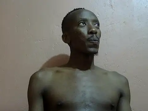 Snapshot of shadez94 chatting on September 24, 2025, 5:52 pm shadez94 online show from September 24, 2025, 5:52 pm