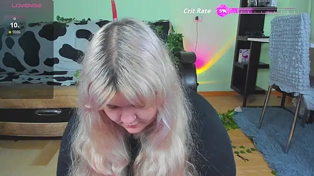  CandyM1lky  online show from September 12, 2025, 6:46 am