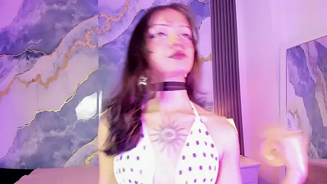 MaddieStark online show from June 17, 2026, 1:21 pm