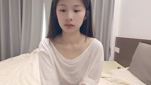 Snapshot of xiao-qinju chatting on July 6, 2026, 2:40 am xiao-qinju online show from July 6, 2026, 2:40 am