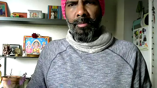 frenchblackc31 online show from January 8, 2026, 10:43 am