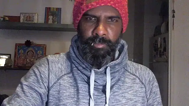 Snapshot of frenchblackc31 chatting on November 21, 2025, 5:45 pm frenchblackc31 online show from November 21, 2025, 5:45 pm