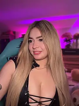 OriannaFox online show from March 18, 2026, 6:09 pm