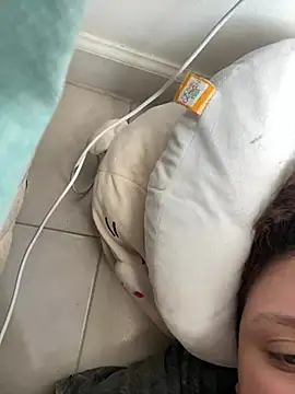 Solangerulo  online show from February 14, 2026, 5:02 pm