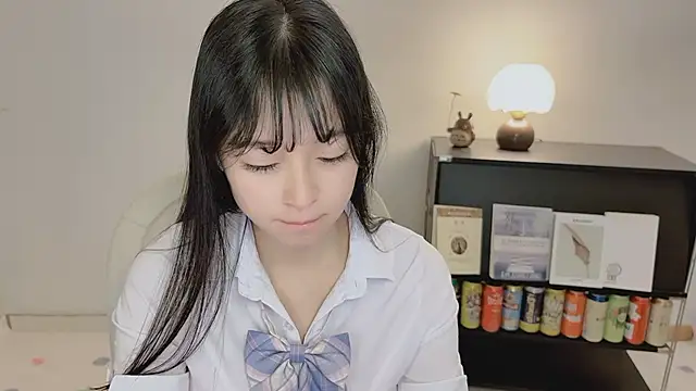 Snapshot of Onechestnut chatting on June 2, 2026, 8:58 am Onechestnut online show from June 2, 2026, 8:58 am