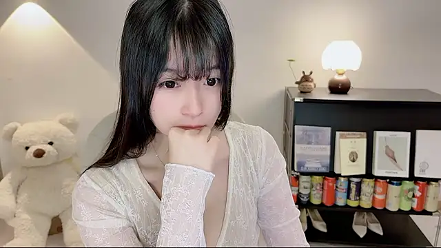 Snapshot of Onechestnut chatting on June 16, 2026, 3:28 am Onechestnut online show from June 16, 2026, 3:28 am
