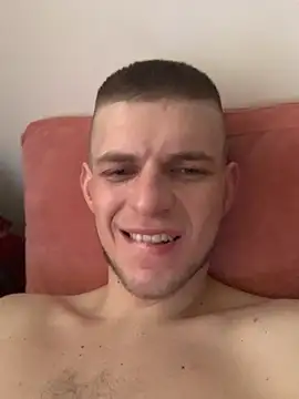 Snapshot of macho1347 chatting on December 21, 2025, 11:56 am macho1347 online show from December 21, 2025, 11:56 am