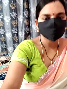 Snapshot of Lalitha-1995 chatting on May 15, 2026, 5:27 am Lalitha-1995 online show from May 15, 2026, 5:27 am