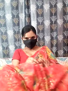 Snapshot of Lalitha-1995 chatting on April 2, 2026, 7:59 am Lalitha-1995 online show from April 2, 2026, 7:59 am