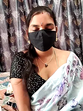Snapshot of Lalitha-1995 chatting on March 8, 2026, 9:23 am Lalitha-1995 online show from March 8, 2026, 9:23 am