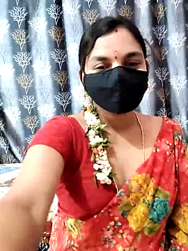 Snapshot of Lalitha-1995 chatting on March 20, 2026, 5:58 pm Lalitha-1995 online show from March 20, 2026, 5:58 pm