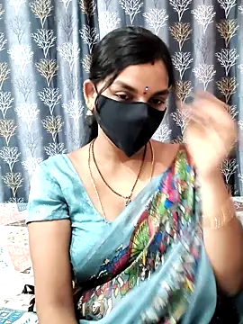 Snapshot of Lalitha-1995 chatting on April 10, 2026, 4:25 pm Lalitha-1995 online show from April 10, 2026, 4:25 pm