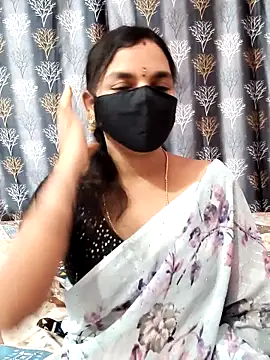 Snapshot of Lalitha-1995 chatting on March 21, 2026, 4:22 pm Lalitha-1995 online show from March 21, 2026, 4:22 pm