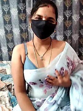 Snapshot of Lalitha-1995 chatting on April 9, 2026, 5:09 am Lalitha-1995 online show from April 9, 2026, 5:09 am