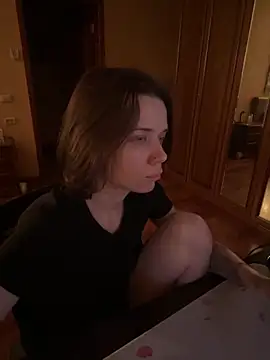 enchanting chloe online show from November 8, 2025, 8:01 pm