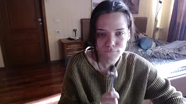 enchanting chloe online show from November 20, 2025, 8:48 am