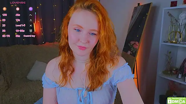 JoyceJones online show from February 12, 2026, 8:30 pm