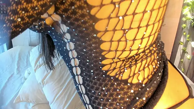 alexamonroe  online show from November 24, 2025, 9:37 pm