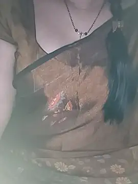 Snapshot of Anuforyou19 chatting on October 1, 2025, 5:17 pm Anuforyou19 online show from October 1, 2025, 5:17 pm