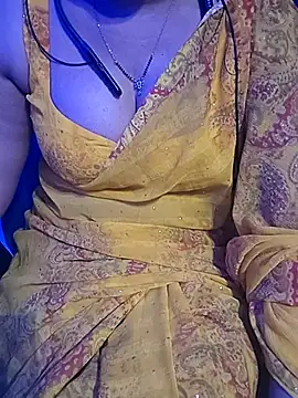 Snapshot of Anuforyou19 chatting on October 15, 2025, 5:06 am Anuforyou19 online show from October 15, 2025, 5:06 am