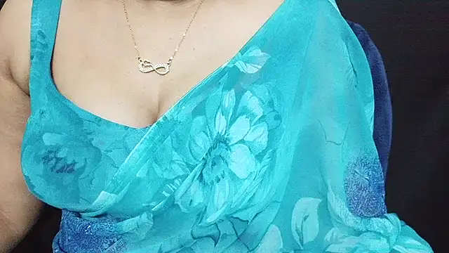 Snapshot of Anuforyou19 chatting on November 18, 2025, 4:43 pm Anuforyou19 online show from November 18, 2025, 4:43 pm