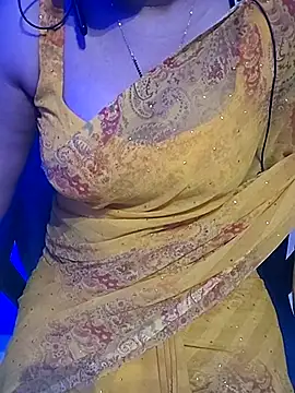 Snapshot of Anuforyou19 chatting on October 14, 2025, 5:02 pm Anuforyou19 online show from October 14, 2025, 5:02 pm