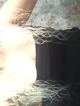 Snapshot of AlevNaz chatting on April 3, 2026, 2:01 pm AlevNaz online show from April 3, 2026, 2:01 pm