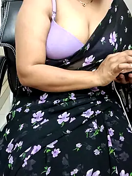 Snapshot of Anushka134 chatting on October 25, 2025, 8:57 am Anushka134 online show from October 25, 2025, 8:57 am