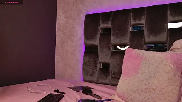 Taurito    online show from October 5, 2025, 5:31 am