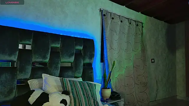 Taurito    online show from November 4, 2025, 5:22 am