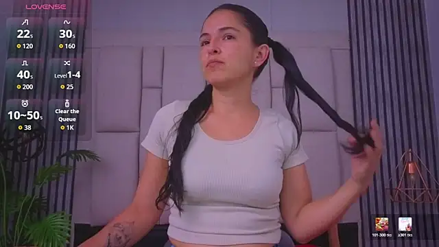 bryonycutee online show from March 23, 2026, 12:38 pm