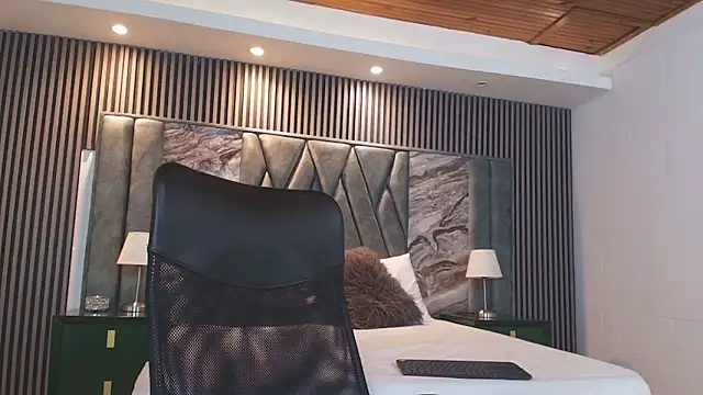 Michael blue online show from February 1, 2026, 9:13 pm