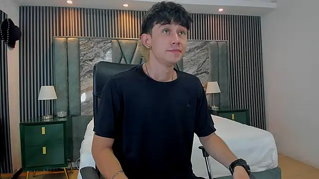 Michael blue online show from October 24, 2025, 2:38 pm