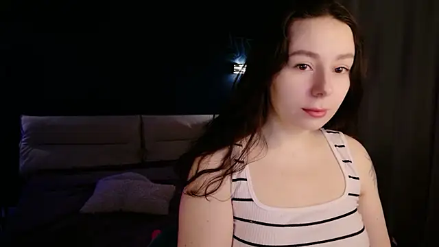 Snapshot of Di_na_Bell chatting on May 11, 2026, 5:42 am Di na Bell online show from May 11, 2026, 5:42 am