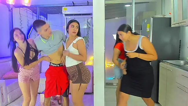 stangirls  online show from January 13, 2026, 9:41 pm