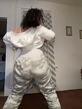 babykalirose online show from February 23, 2026, 1:29 am