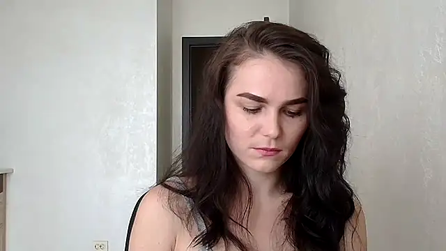 Silviaa a online show from September 14, 2025, 11:10 am