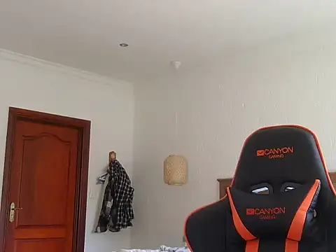 Snapshot of TroyDieselXXX chatting on April 8, 2026, 6:15 am TroyDieselXXX online show from April 8, 2026, 6:15 am