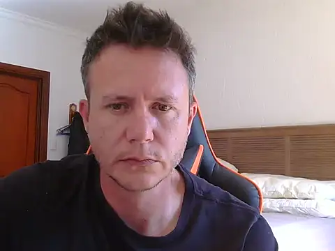 Snapshot of TroyDieselXXX chatting on May 28, 2026, 9:17 am TroyDieselXXX online show from May 28, 2026, 9:17 am