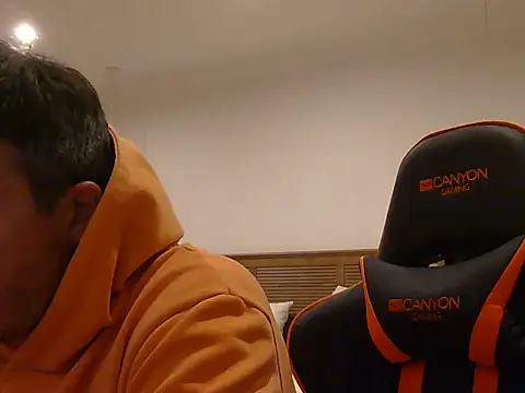 Snapshot of TroyDieselXXX chatting on March 8, 2026, 7:17 pm TroyDieselXXX online show from March 8, 2026, 7:17 pm