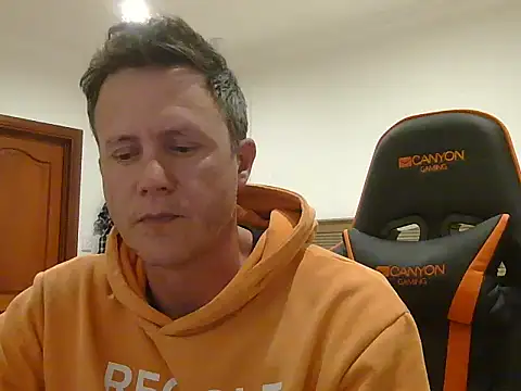 Snapshot of TroyDieselXXX chatting on May 4, 2026, 6:22 pm TroyDieselXXX online show from May 4, 2026, 6:22 pm