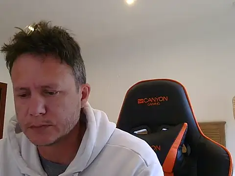 Snapshot of TroyDieselXXX chatting on February 16, 2026, 5:17 am TroyDieselXXX online show from February 16, 2026, 5:17 am