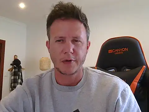 Snapshot of TroyDieselXXX chatting on March 3, 2026, 7:37 am TroyDieselXXX online show from March 3, 2026, 7:37 am