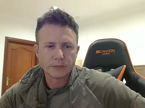 Snapshot of TroyDieselXXX chatting on April 14, 2026, 7:41 pm TroyDieselXXX online show from April 14, 2026, 7:41 pm