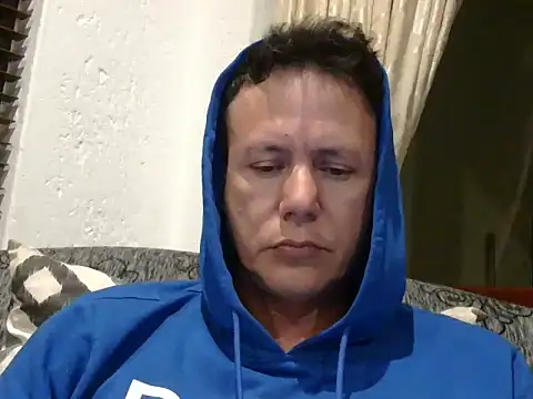 Snapshot of TroyDieselXXX chatting on April 23, 2026, 7:48 pm TroyDieselXXX online show from April 23, 2026, 7:48 pm