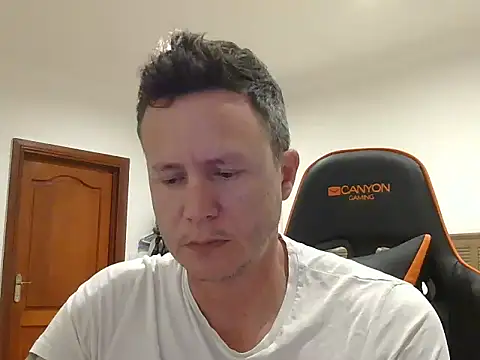 Snapshot of TroyDieselXXX chatting on April 14, 2026, 5:45 am TroyDieselXXX online show from April 14, 2026, 5:45 am