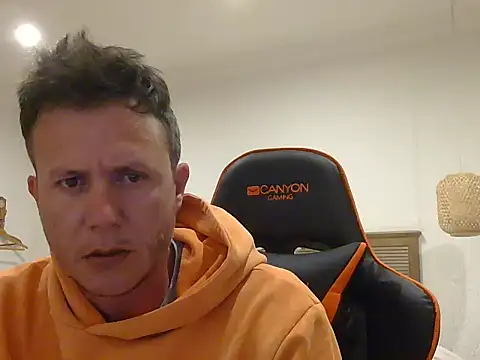 Snapshot of TroyDieselXXX chatting on February 17, 2026, 6:38 pm TroyDieselXXX online show from February 17, 2026, 6:38 pm