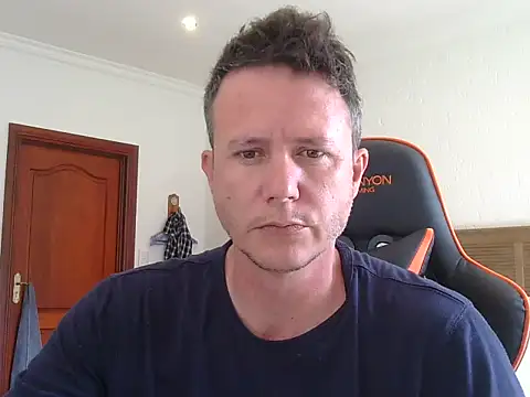 Snapshot of TroyDieselXXX chatting on April 15, 2026, 7:47 am TroyDieselXXX online show from April 15, 2026, 7:47 am