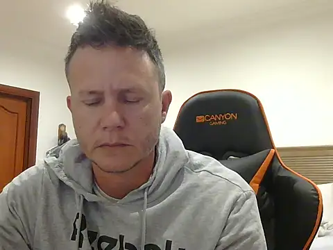 Snapshot of TroyDieselXXX chatting on March 30, 2026, 4:03 am TroyDieselXXX online show from March 30, 2026, 4:03 am